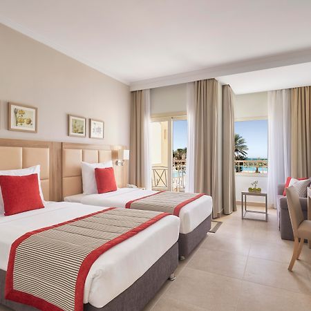 Jaz Elite Casa Del Mar Beach Hurghada Exterior foto A room at the hotel